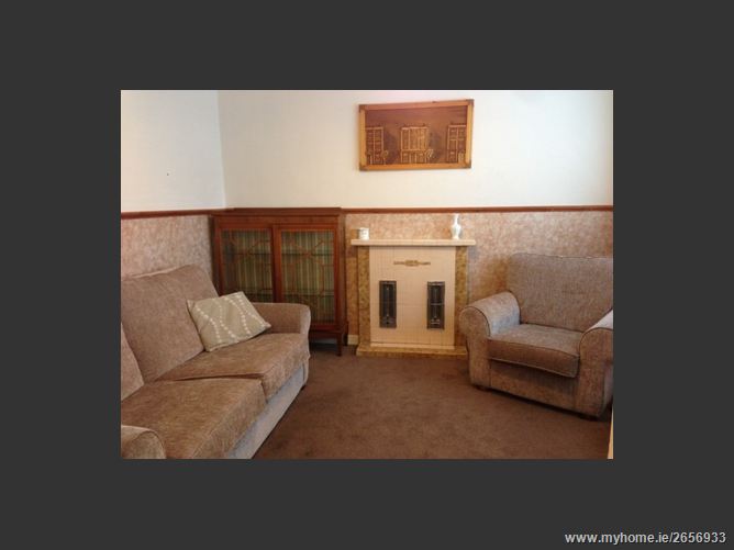 38 St Peter's Crescent, Walkinstown, Dublin 12 Murphy Mullan Estate Agents (Rathgar) 2656933